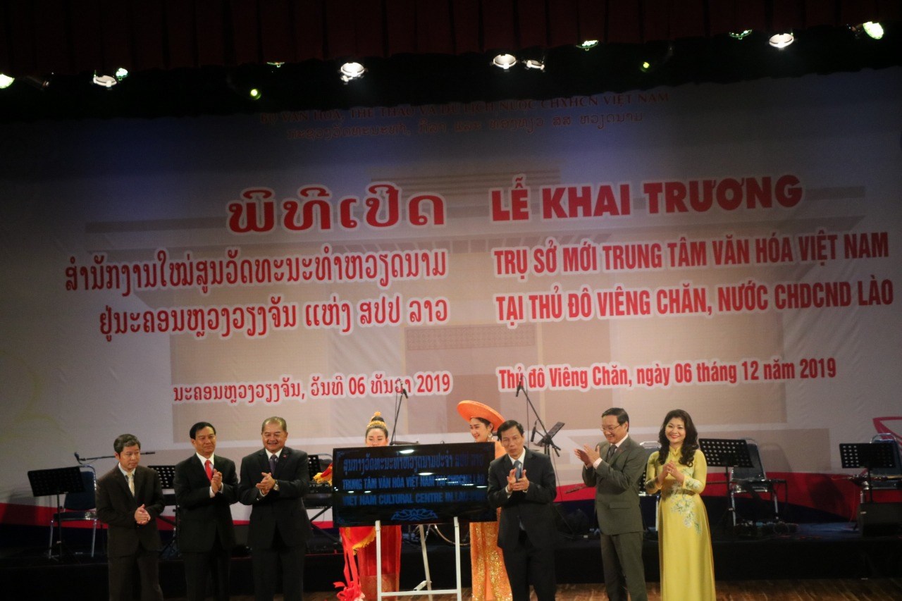 ເປີດອາຄານສູນວັດທະນະທຳຫວຽດ ນາມ ປະຈຳລາວ