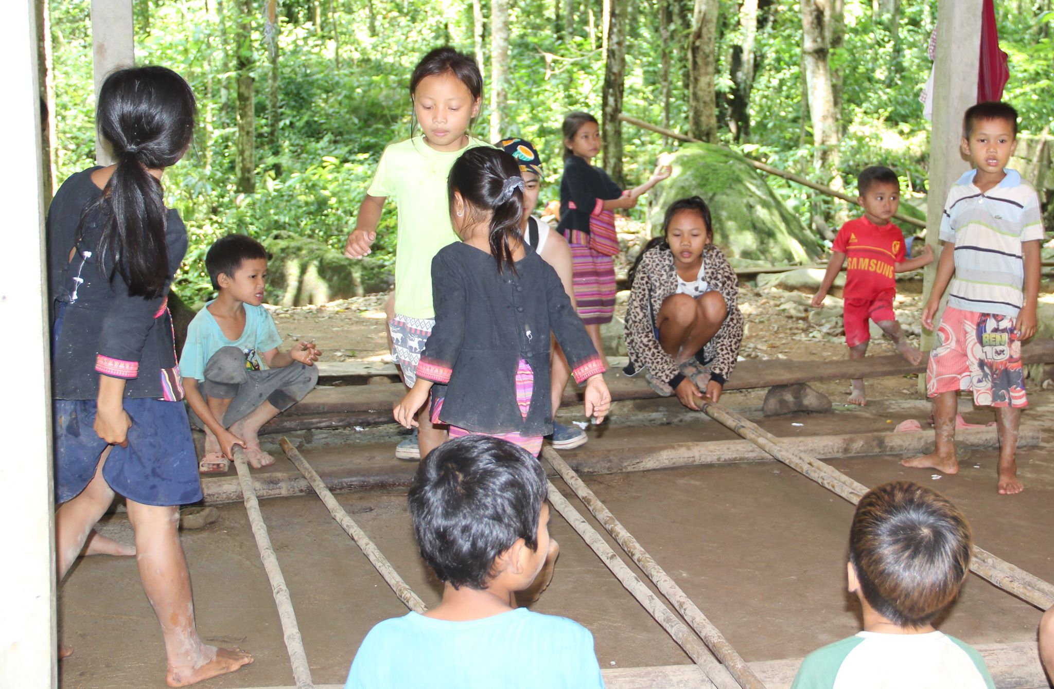 ເດັກນ້ອຍລາວ 1 ໃນ 3 ຄົນ ຍັງມີການພັດທະນາການດ້ານຮ່າງກາຍແລະມັນສະໝອງຊັກຊ້າ