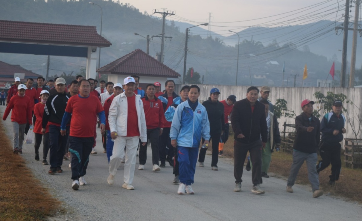 ຂະບວນຍ່າງເພື່ອສຸຂະພາບເນື່ອງໃນໂອກາດສະເຫຼີມສະຫຼອງ ວັນສ້າງຕັ້ງອົງການກາແດງລາວ