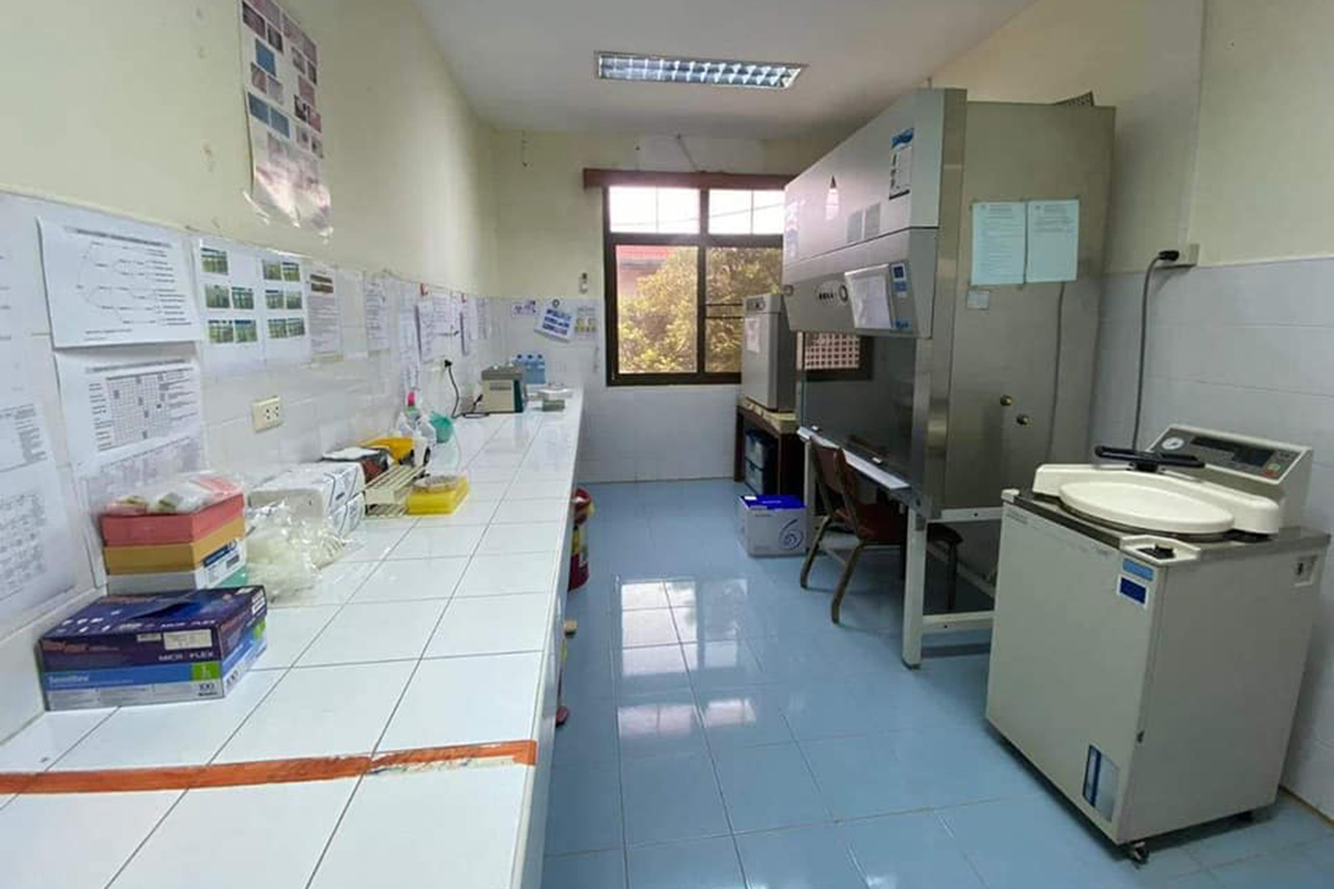 ໂຮງໝໍແຂວງຈໍາປາສັກ ມີເຄື່ອງກວດຫາເຊື້ອໂຄວິດ-19 ສໍາລັບ 4 ແຂວງພາກໃຕ້ແລ້ວ