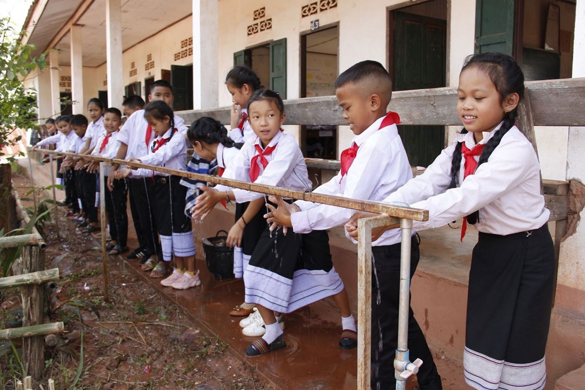 ໂຮງຮຽນພາກລັດຫຼາຍແຫ່ງຍັງບໍ່ສາມາດຕິບັດຕາມມາດຕະການ ການປ້ອງກັນໂຄວິດ-19