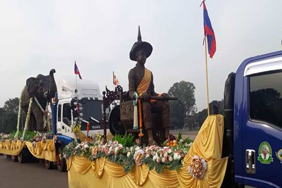 ການເຄື່ອນຍ້າຍຮູບປັ້ນພະເຈົ້າໄຊຍະເຊດຖາທິລາດຈະແວ່ພັກຄ້າງຄືນ ເພື່ອເຮັດພິທີທາງສາສະໜາ ຢູ່ 4 ແຂວງ ກ່ອນຮອດແຂວງອັດຕະປື