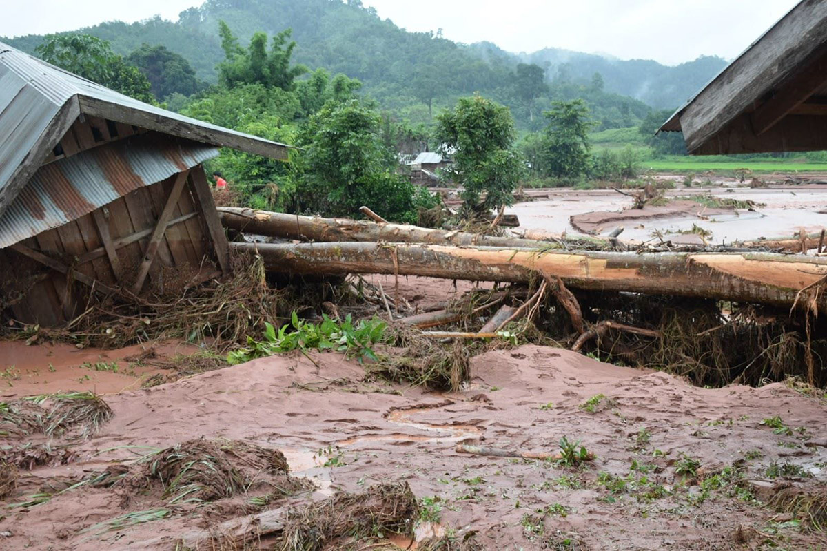 ນໍ້າຖ້ວມກະທັນຫັນ ຢູ່ບ້ານນໍ້າແອ່ງເມືອງວຽງພູຄາ