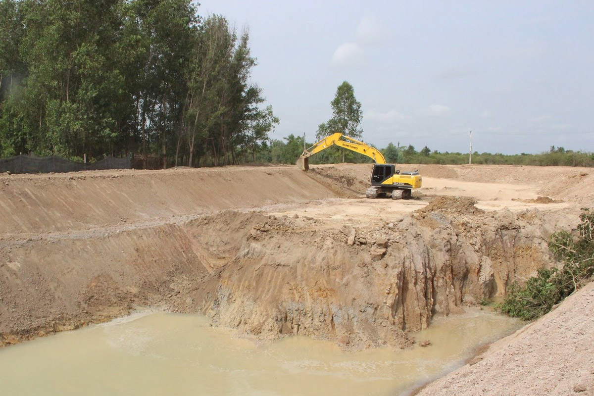 ການອອກອະນຸຍາດສໍາປະທານດິນ ທີ່ຂັດກັບກົດໝາຍຍັງມີຢູ່