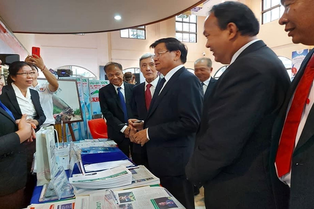 ສື່ມວນຊົນ ແລະ ການພິມຈໍາໜ່າຍລາວຍັງສາມາດຮັກສາບົດບາດ ການເປັນກະບອກ ສຽງອັນແຫຼມຄົມຂອງພັກ-ລັດ