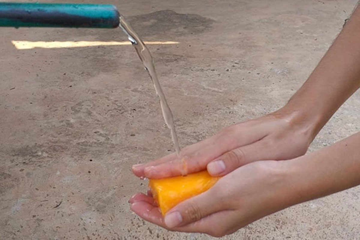 ຄະນະສະເພາະກິດຮຽກຮ້ອງເຖິງພໍ່ແມ່ປະຊາຊົນບັນດາເຜົ່າຢ່າຖືເບົາໃນການຕ້ານພະຍາດໂຄວິດ-19