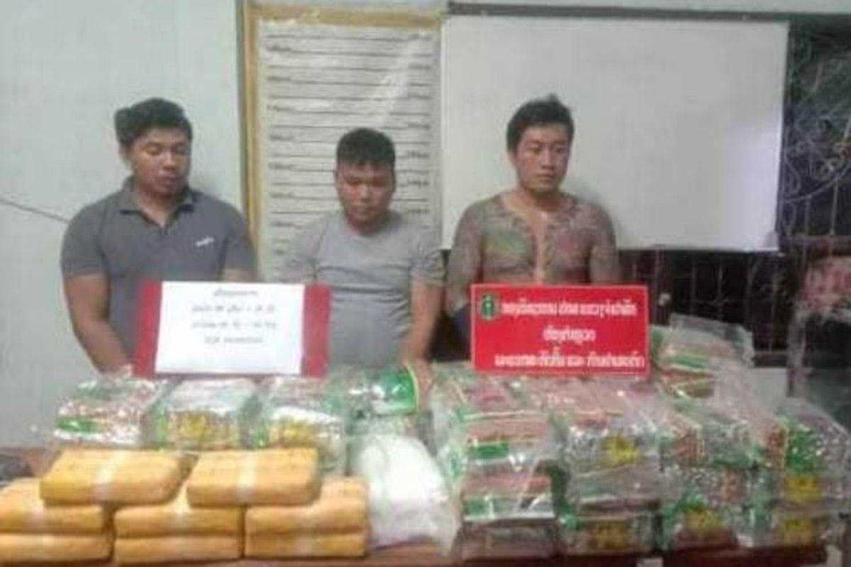 ປກສ ແຂວງຈໍາປາສັກໄລ່ສະກັດຈັບລົດເປົ້າໝາຍຢາເສບຕິດລາຍໃຫ່ຍ ຫຼັງຈາກໜີດ່ານກວດ