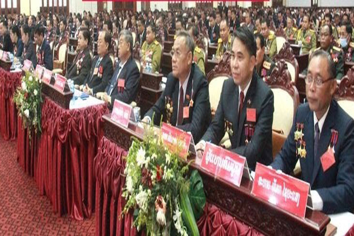 ປະທານສູນກາງແນວລາວສ້າງຊາດ ເນັ້ນໃຫ້ ອົງຄະນະພັກແຂວງ ອັດຕະປື ຊຸດໃໝ່ ເລັ່ງແກ້ໄຂຕໍ່ພະນັກງານທີ່ປະພຶດແບບອາດຍາສິດ, ສໍ້ລາດບັງຫຼວງ, ເສື່ອມທາດຂາດຄຸນ ແລະ ອື່ນໆ