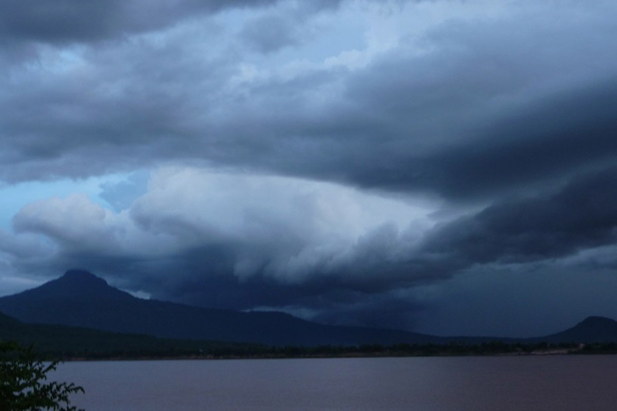 ປະຊາຊົນ 15 ແຂວງພາກເໜືອ, ກາງ ແລະ ໃຕ້ ກຽມຮັບມືກັບພະຍຸໝູູນເຂດຮ້ອນໂນອິນຫົວທີ 11