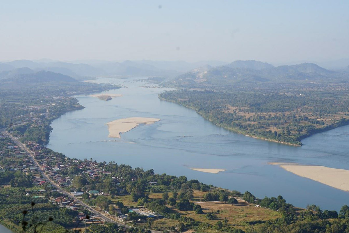 ຍັງມີບາງ​ປະ​ເທດນອກ​ພາກ​ພື້ນທີ່ມີການຍຸ​ແຍ່​ທີ່ສົ່ງຜົນກະທົບຕໍ່ກາ​ນ​ພົວ​ພັນ ​ລະ​ຫວ່າງ​ປະ​ເທດ​ແມ່​ນ້ຳ​ລ້ານ​ຊ້າງ-ແມ່​ນ້ຳ​ຂອງ