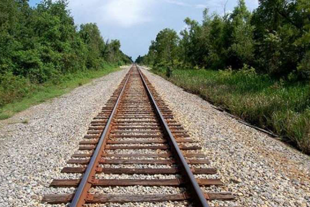 ລັດຖະບານລາວ ແລະ ບໍລິສັດ ສິນນະຄອນການໂຍທາ ຈະລົງທຶນປະມານ 20  ຕື້ບາດເພື່ອສ້າງທາງລົດໄຟ ຢູ່ພາກກາງຫາພາກໃຕ້