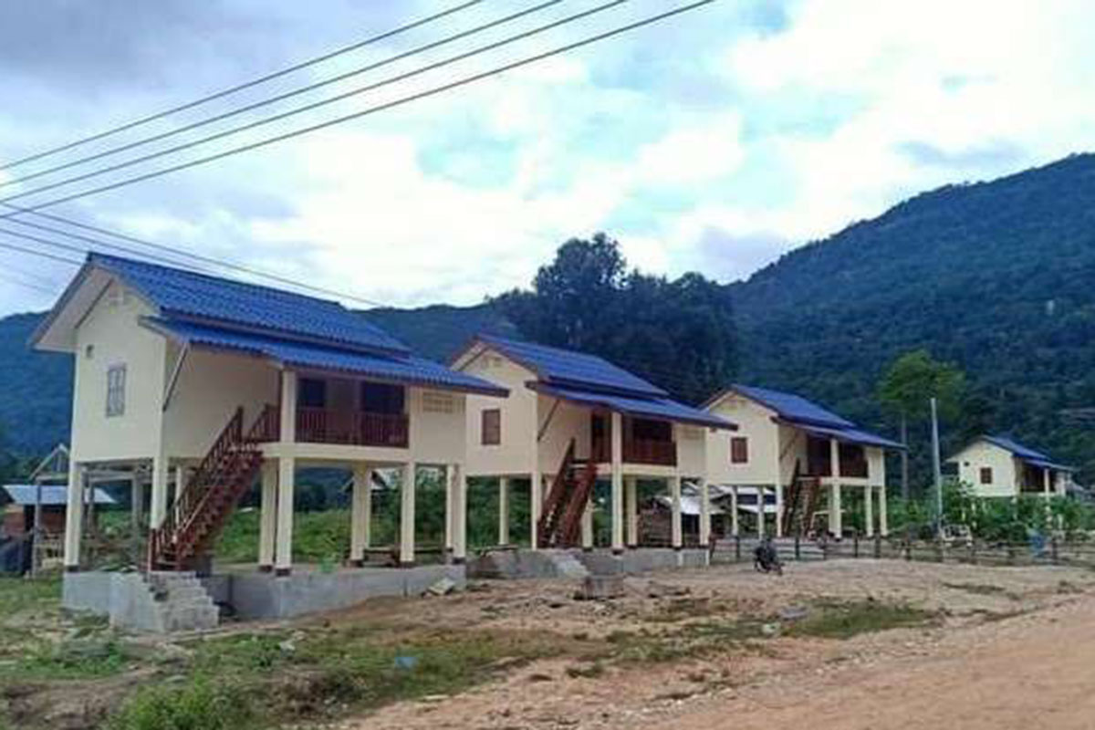 ເຮືອນພັກຖາວອນ ໃຫ້ຜູ້ປະສົບໄພຈາກສັນເຂື່ອນເຊປຽນ-ເຊນໍ້ານ້ອຍແຕກ ທີ່ເມືອງສະໜາມໄຊ ສ້າງສໍາເລັດແລ້ວ 66 ຫຼັງ