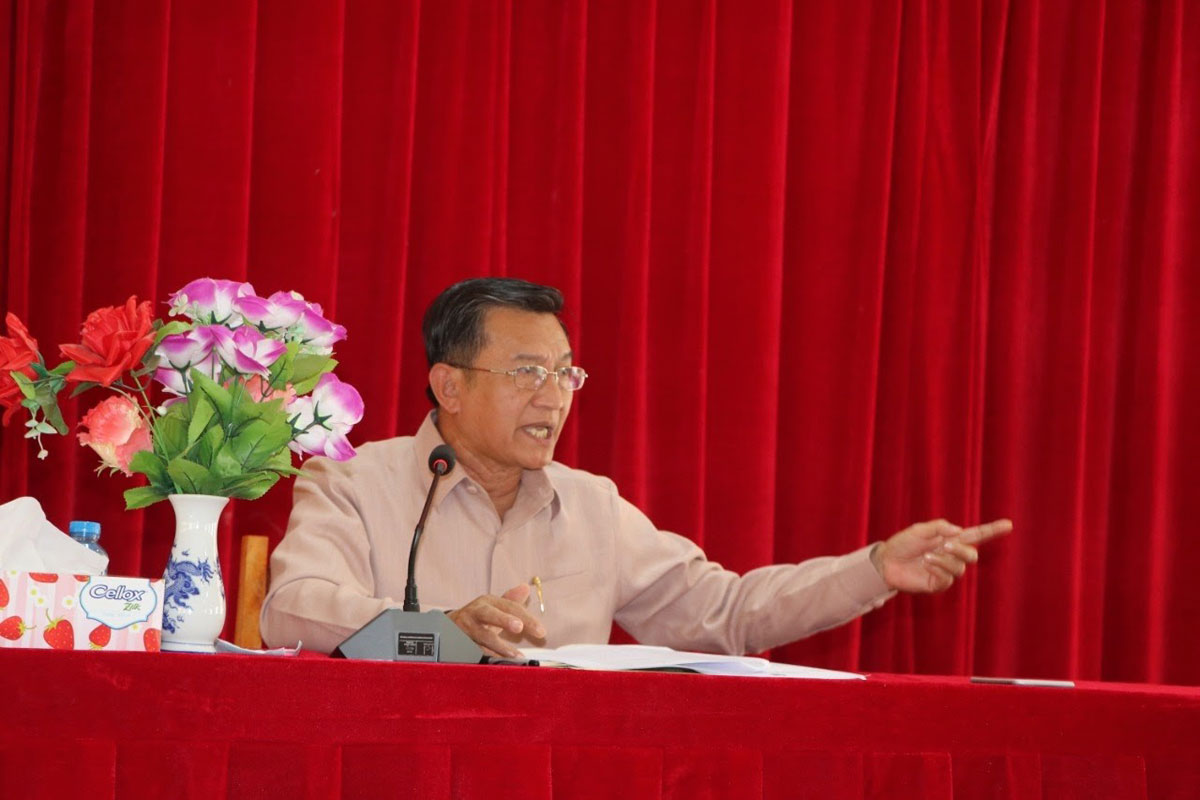 ຄະນະສະເພາະກິດແຂວງໄຊສົມບູນ ລົງເຜີຍແຜ່ວຽກງານຕ້ານ ແລະ ສະກັດກັ້ນ ການແຜ່ລະບາດຂອງພະຍາດໂຄວິດ-19 ຢູ່ເມືອງລ້ອງແຈ້ງ