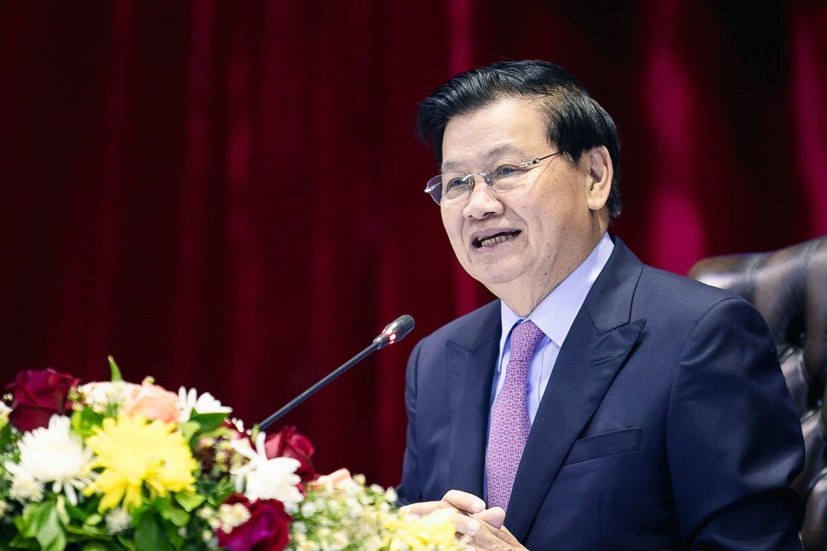 ນາຍົກເນັ້ນໃຫ້ນັກຮົບເສື້ອຂາວສືບຕໍ່ປະຕິບັດວຽກງານໂດຍຮັບໃຊ້ປະຊາຊົນ ດ້ວຍຈັນຍາບັນ ແລະ ຈັນຍາທຳ