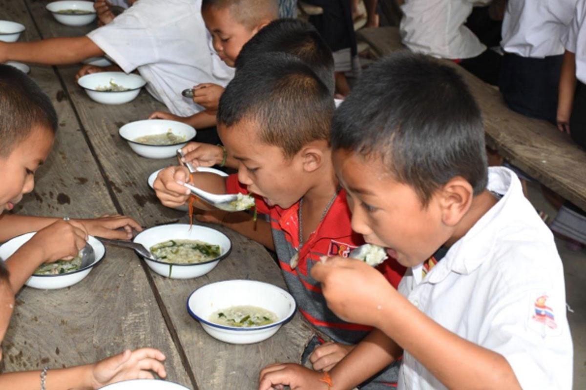 ໂຄງການອາຫານທ່ຽງໃນໂຮງຮຽນປະຖົມ ສຶບຕໍ່ໄລຍະ 3 (2021-2025)