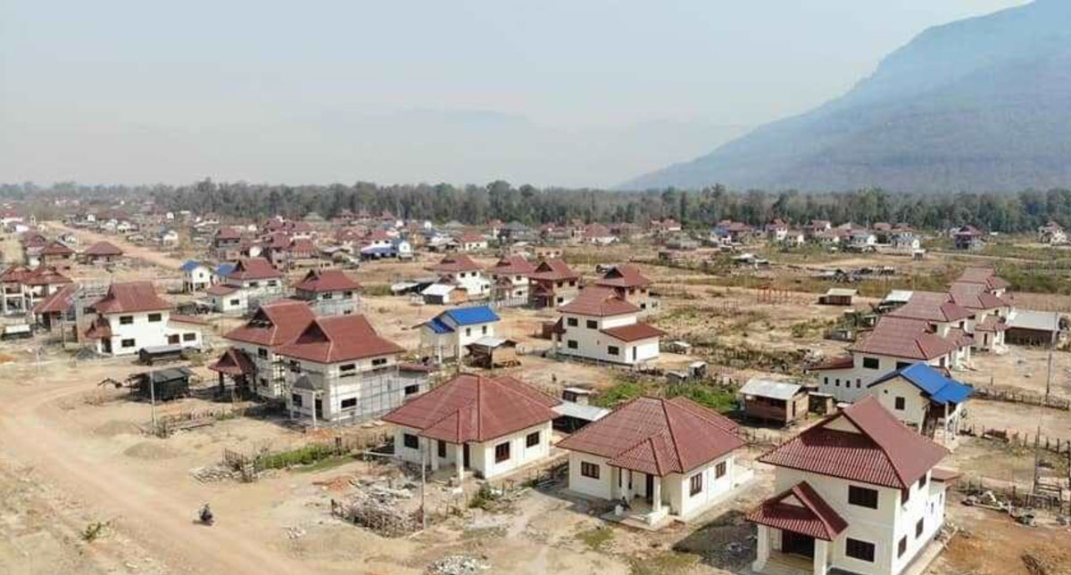 ເຮືອນຢູ່ຖາວອນ 153 ຫຼັງໄດ້ມອບໃຫ້ ປະຊາຊົນທີ່ຖືກກະທົບຈາກສັນເຂື່ອນໄຟຟ້າ ເຊປຽນ-ເຊນໍ້ານ້ອຍແຕກ