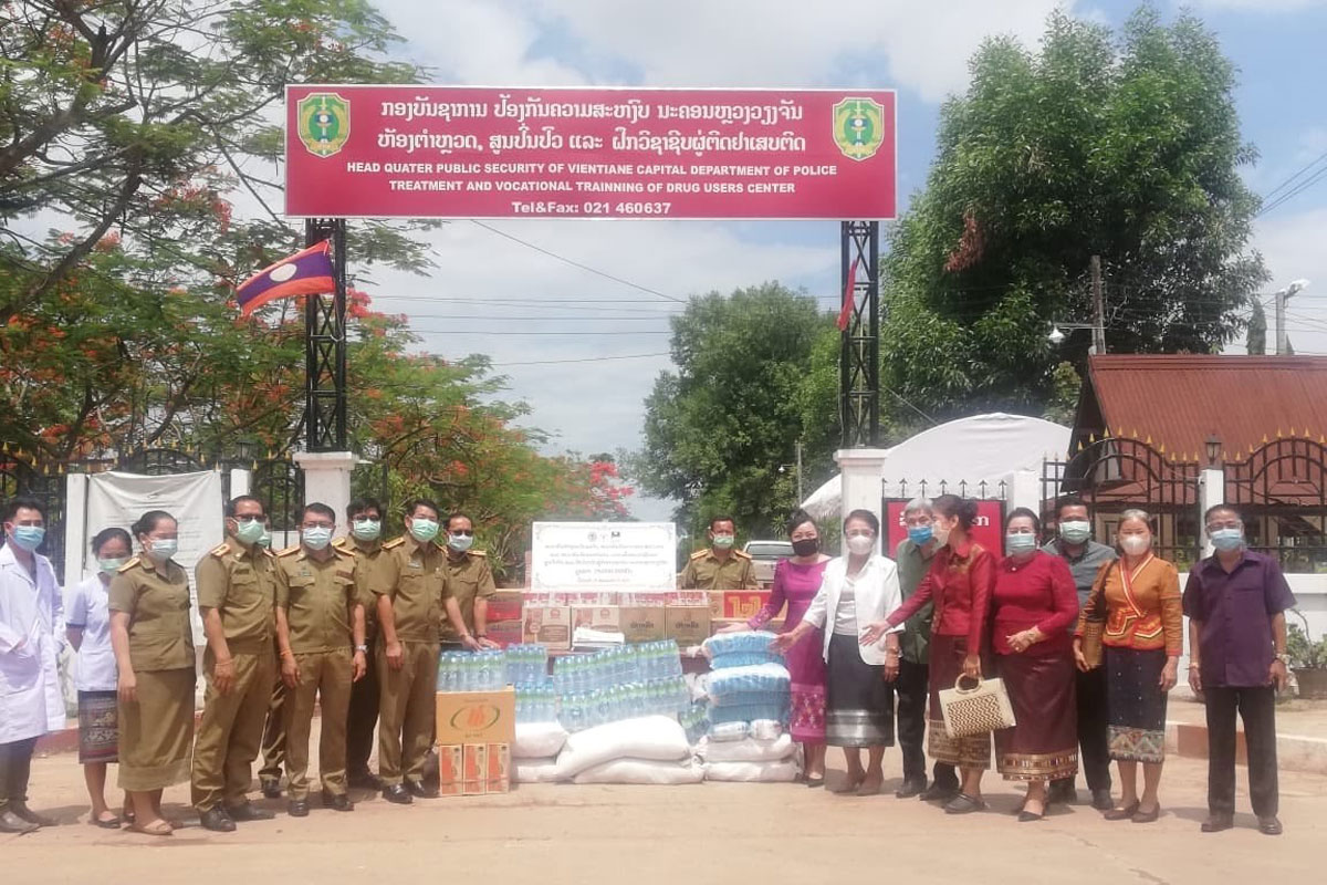 ສູນປິ່ນປົວ ແລະ ຝຶກວິຊາຊີບຜູ້ຕິດຢາເສບຕິດນະຄອນຫຼວງວຽງຈັນ ໄດ້ຮັບເຄື່ອງຊ່ວຍເຫຼືອ