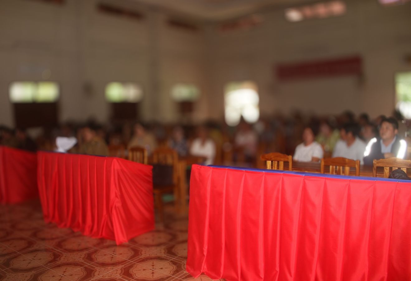 ເມືອງໄຊຍະບູລີ ກວດພົບ ກຸ່ມແກ້ງມົ້ວສຸມສິ່ງເສບຕິດ ຢູ່ຮ້ານອາຫານ ແຫ່ງໜຶ່ງ  