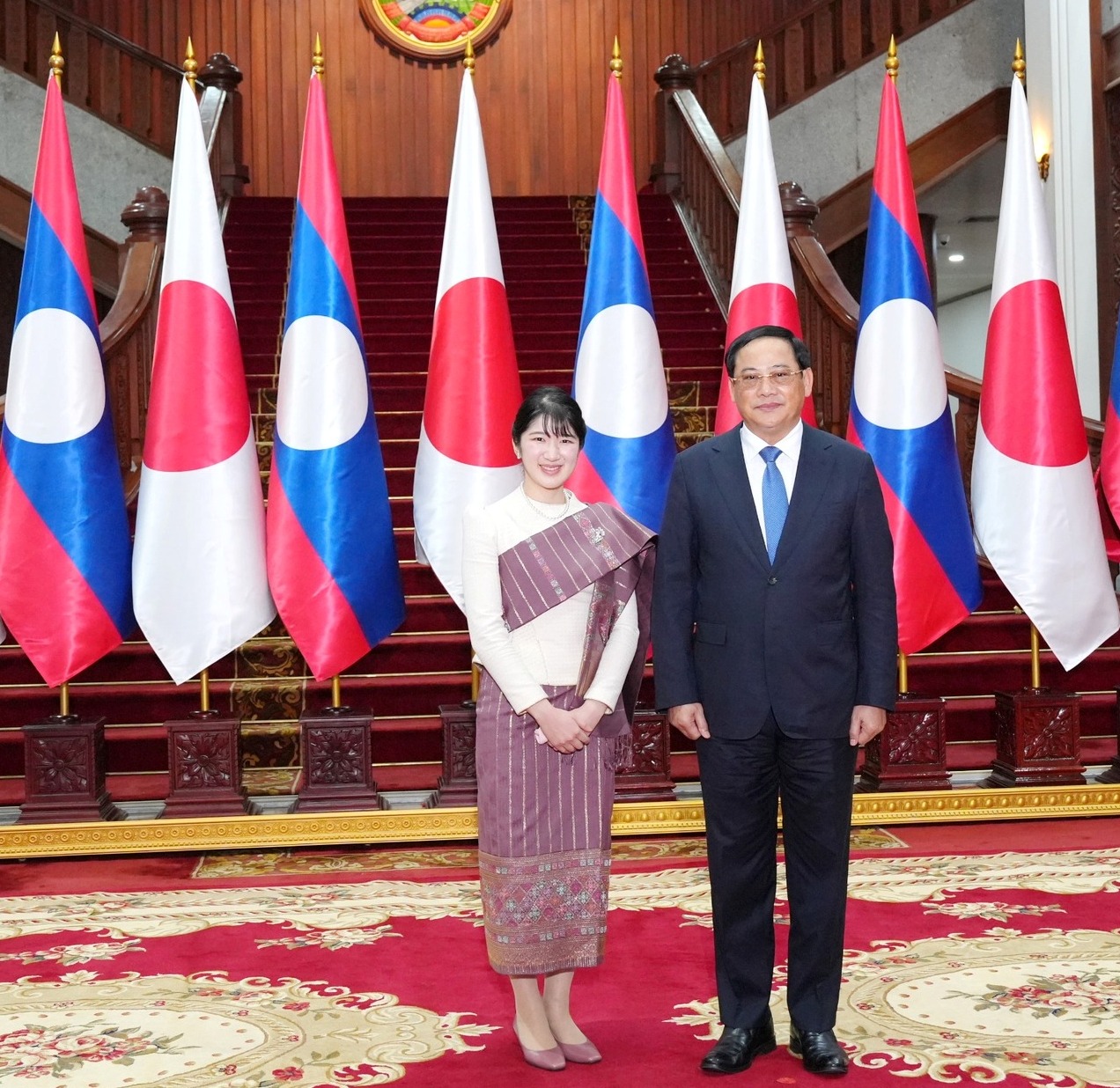 ທ່ານ ສອນໄຊ ສີພັນດອນຕ້ອນຮັບການເຂົ້າຢ້ຽມຂໍ່ານັບຂອງ ສົມເດັດ ເຈົ້າຍິງ ໄອໂກະ ແຫ່ງ ປະເທດຍີ່ປຸ່ນ