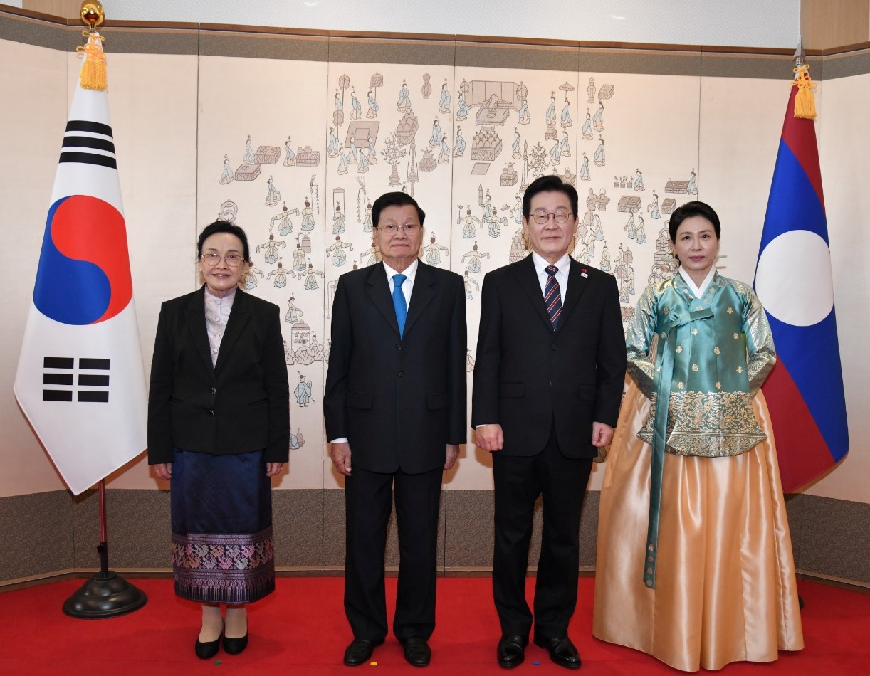 ປະທານປະເທດລາວ ຢ້ຽມຢາມທາງການ ຢູ່ ສ.ເກົາຫຼີ