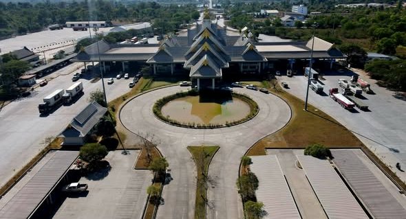 ພາສີສາກົນຂົວມິດຕະພາບ 3 ເກັບລາຍຮັບລື່ນແຜນການ 308 ຕື້ກີບ