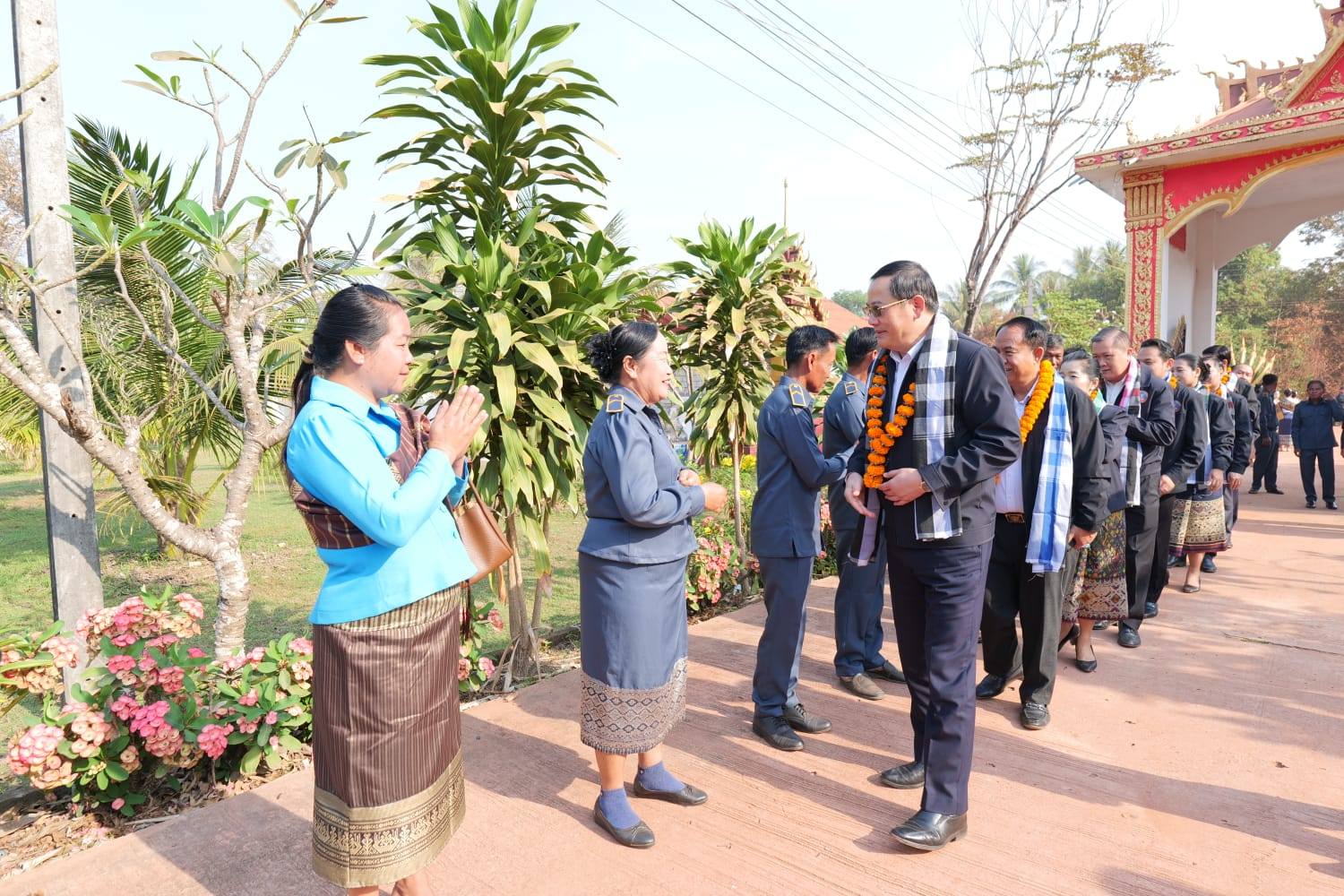 ຜູ້ສະໝັກຮັບເລືອກຕັ້ງ ສສຊ ເຂດເລືອກຕັ້ງທີ 15 ພົບປະ ຜູ້ມີສິດເລືອກຕັ້ງ ທີ່ບ້ານໃຫຍ່ໜອງຜໍາ