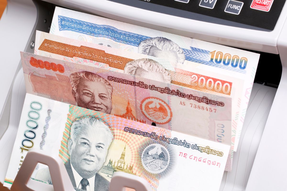 ເດືອນເມສາເງິນເຟີ້ 10.2% ຈາກລາຄານໍ້າມັນ-ຄ່າຂົນສົ່ງ ແພງຂຶ້ນ