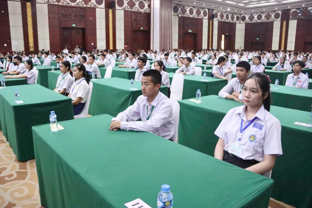 ການສອບເສັງແຂ່ງຂັນນັກຮຽນເກັ່ງ ຊັ້ນມັດທະຍົມສຶກສາ ລະດັບຊາດ ປະຈຳສົກຮຽນ 2025-2026 ໄດ້ເປີດຂື້ນຢ່າງເປັນທາງການ ໃນວັນທີ 20 ເມສາ.